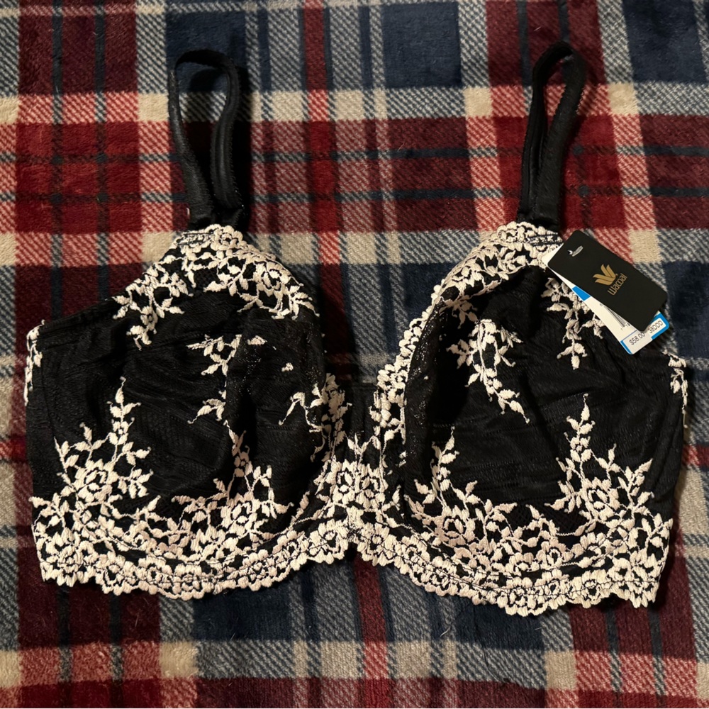 38DDD Wacoal Bra